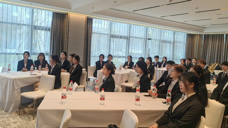 三峡游轮内舱房：揭秘性价比之选的奥秘**
